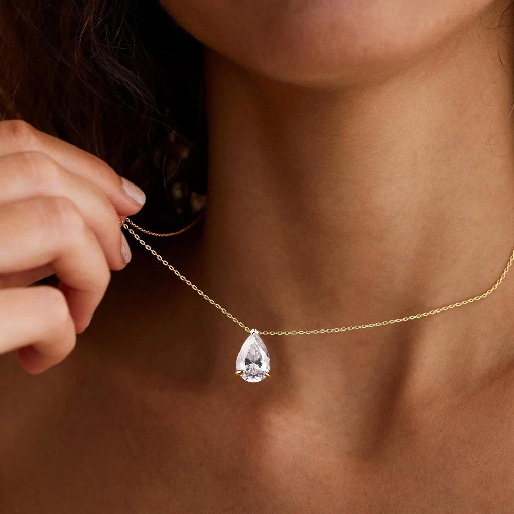 The Teardrop Crystal Pendant